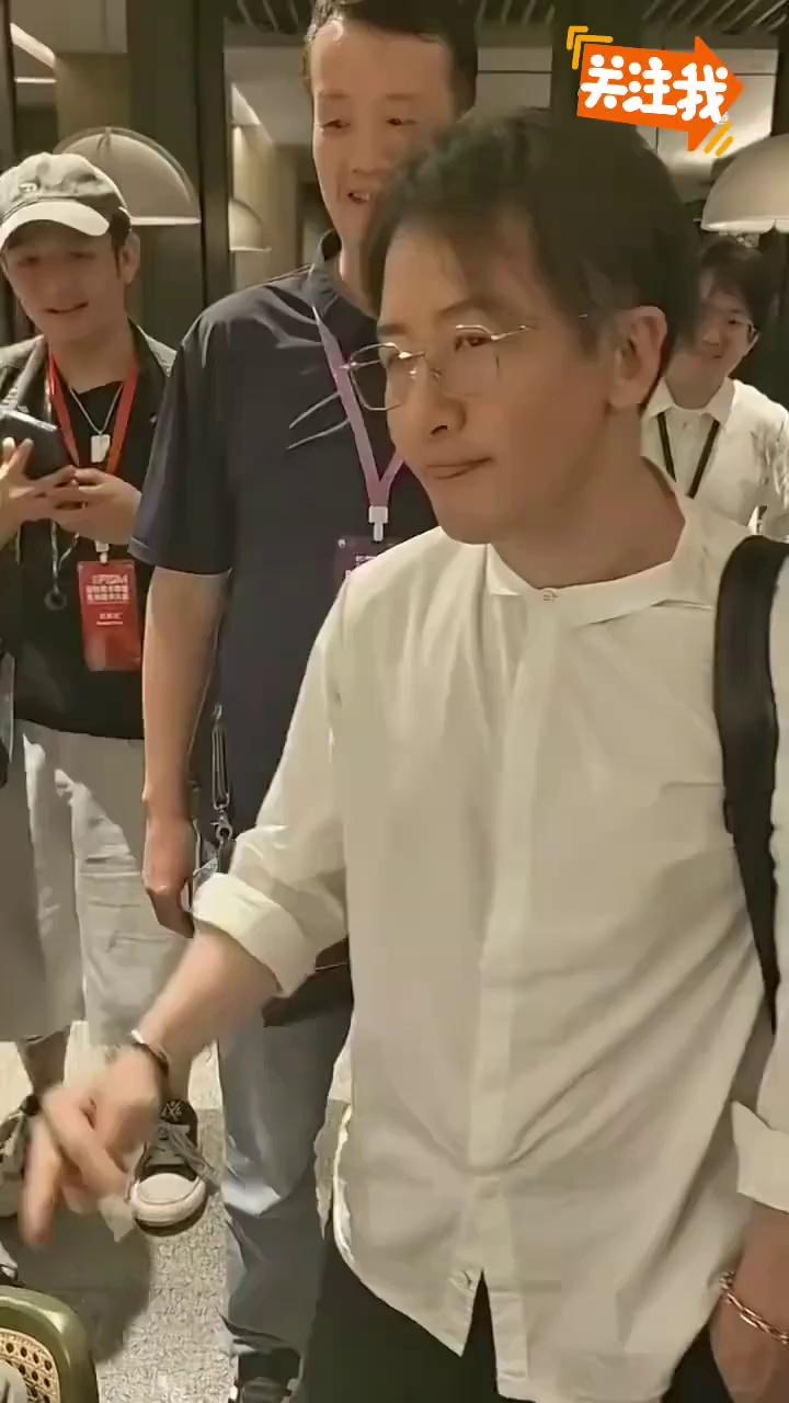 《深圳魔术展：刘谦表演即兴魔术》-书籍-学习资料-电子书夸克网盘资源分享